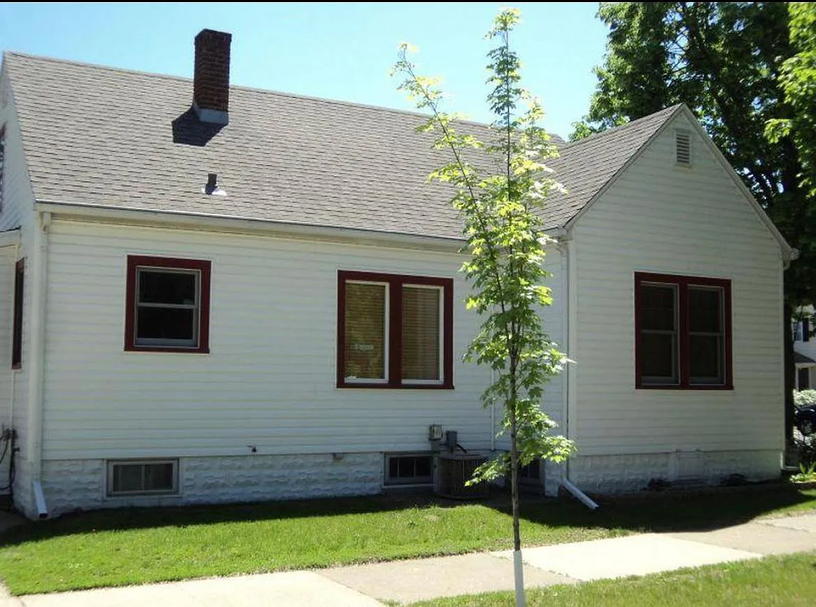 2 bed, $1,550 — Photo 2