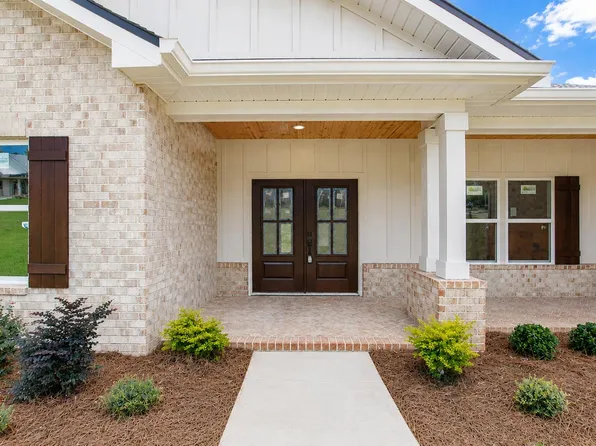 2462 Hammock Ln, Crestview, FL 32536