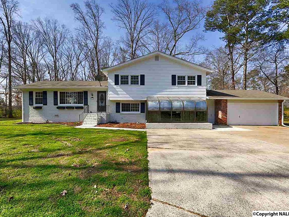 1st image of 6303 Robinhood Cir NW