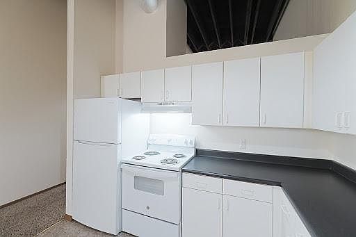 4th image of 1213 Jackson St #20