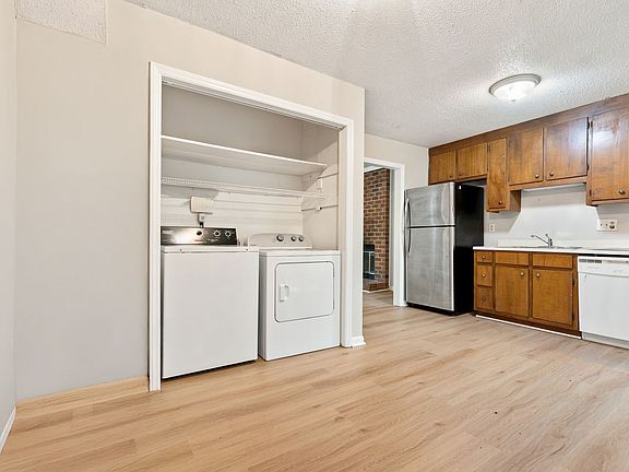 5th image of 14 Alamo Ct Unit A