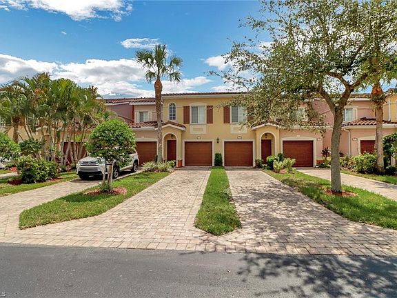 2nd image of 10127 Villagio Gardens Ln #205