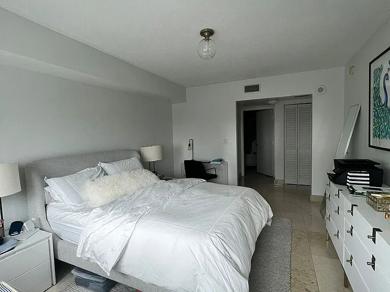 31 SE 5th St #2809 — Photo 6