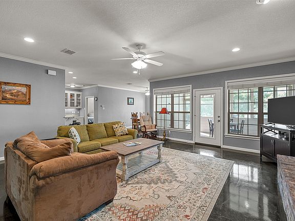 5th image of 1849 Sommerfeld Dr