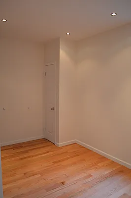 Rented by CoSo Apartments | media 23