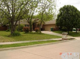 8402 Victory St, Rowlett, TX 75089