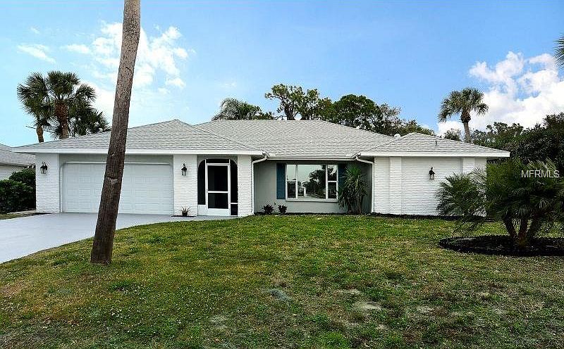 1st image of 9 Charleston Cir