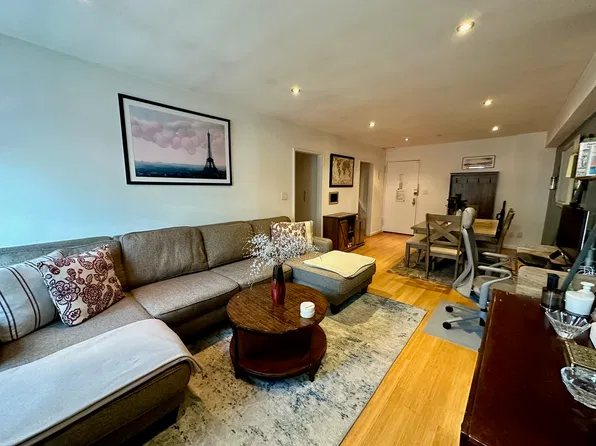 170 West 23rd Street image 1 of 15