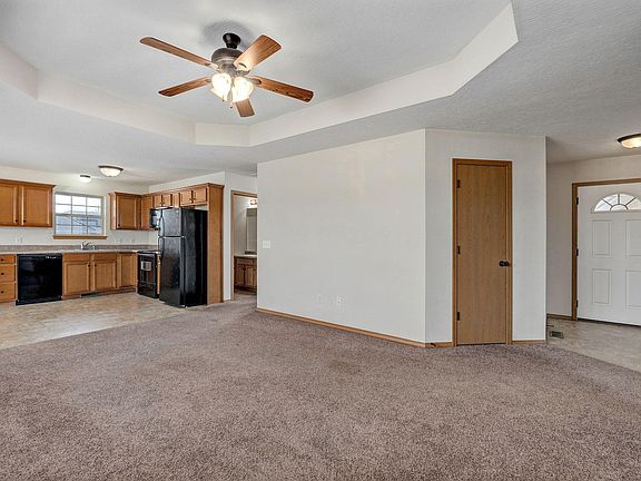 5th image of 3099 E Loren Street