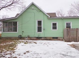 917 W Macarthur Ave, Bloomington, IL