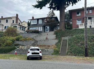 412 N State St, Bellingham, WA 98225