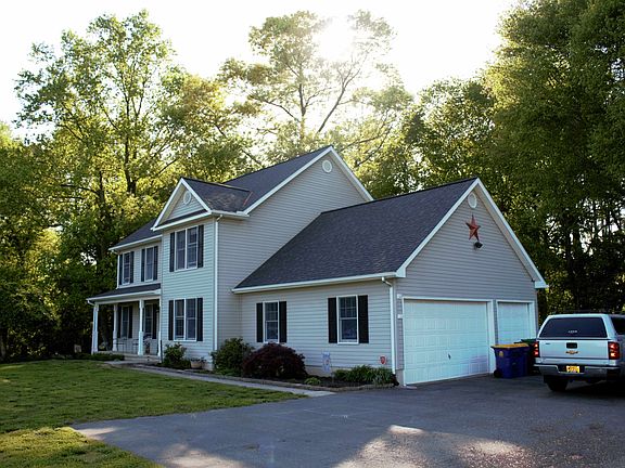 3rd image of 98 Thorndale Cir