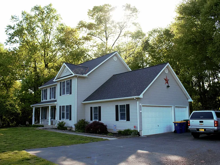 98 Thorndale Cir — Photo 3