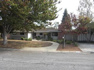 1473 Ravenswood Dr, Los Altos, CA 94024