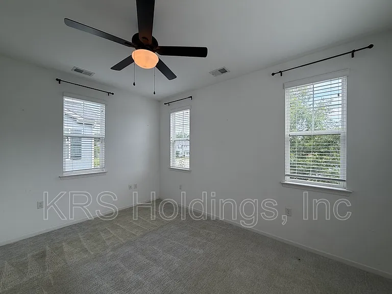 1517 Rollesby Way #24 — Photo 9
