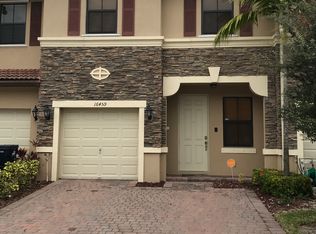 16459 SW 42nd Ter, Miami, FL 33185