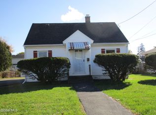 2542 Augustine Ave, Schenectady, NY 12306