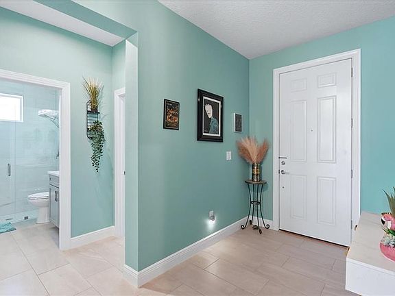3rd image of 6230 Roadstead Ct