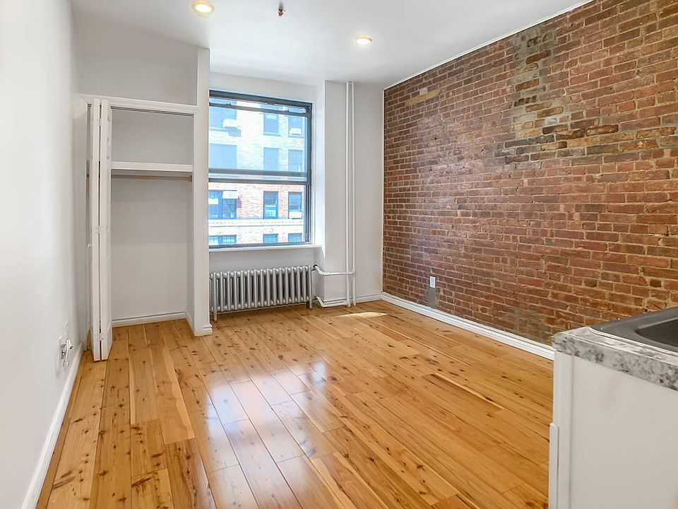 1st image of 320 W 75th St APT 4B