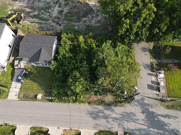 5th image of 0 Dewalt St