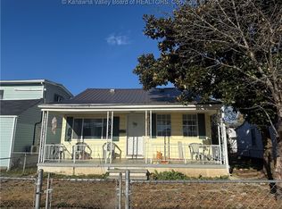 457 20th St, Dunbar, WV 25064