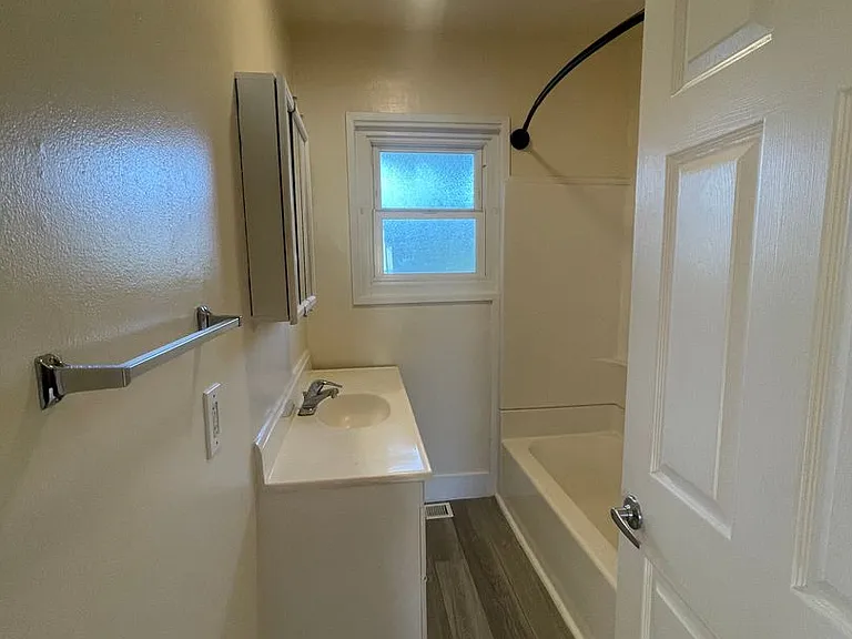 3414-3418 SE Vineyard Rd — Photo 9