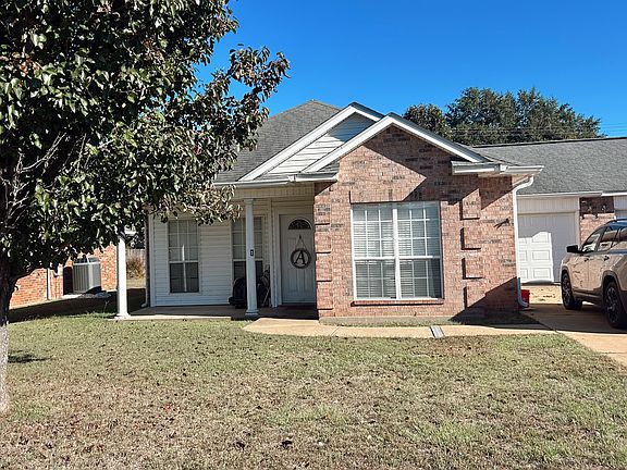 2nd image of 215 Aloys Cir