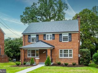 1528 Roxanna Rd NW, Washington, DC 20012