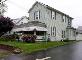 309 Washington St, Saint Marys, WV 26170
