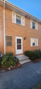 816 Elmwood Drive, Hudson, NH, 03051
