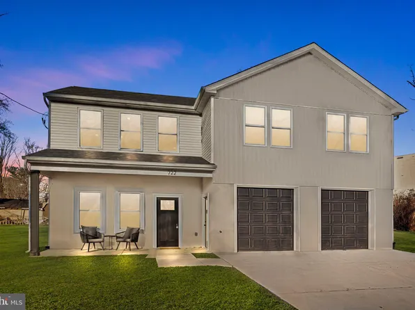 722 Bank St, Croydon, PA 19021