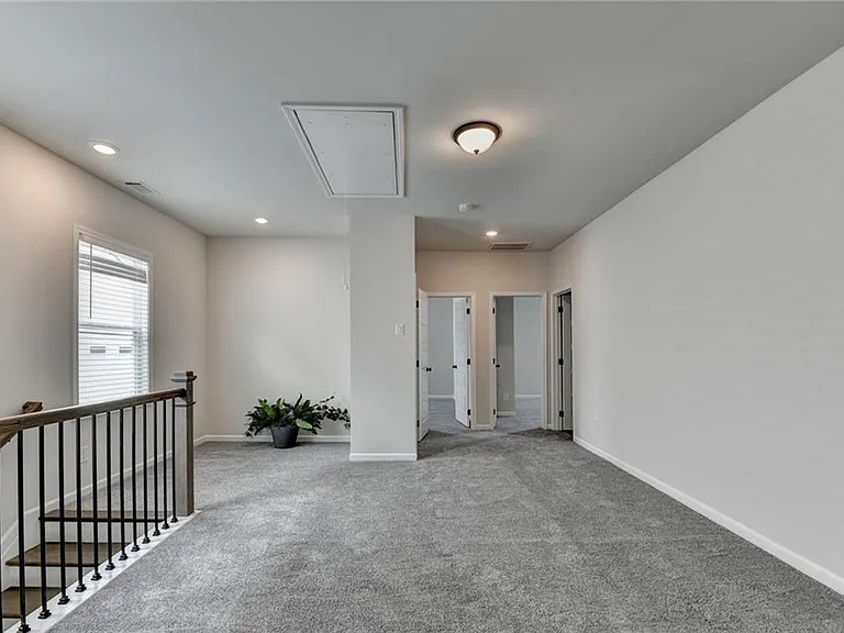1854 Westfall Lndg — Photo 42