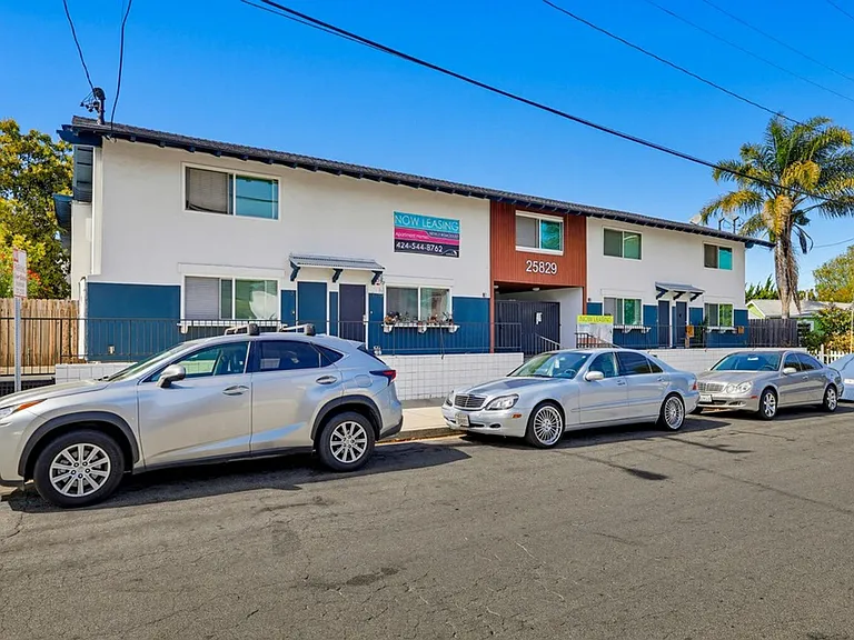 25829 Viana — Photo 22