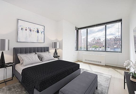 5th image of 222 E 34th St APT 1016