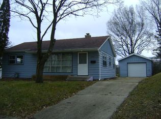 3226 Dartmouth Dr, Rockford, IL 61108