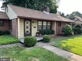 705 N Waverly St, Shillington, PA 19607