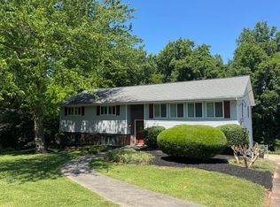 1919 W Brookhaven Cir, Dalton, GA 30720