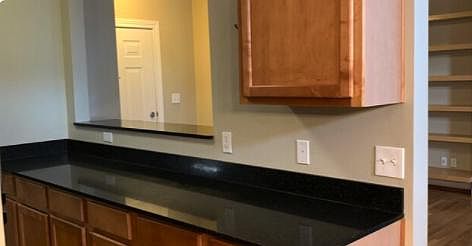 4th image of 5635 Waterman Blvd APT 21
