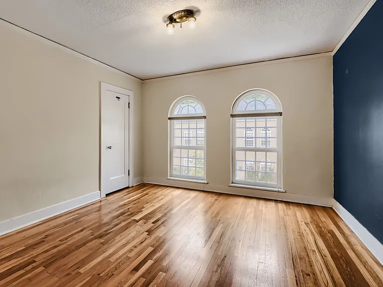 909 NE Brazee St #11 — Photo 11