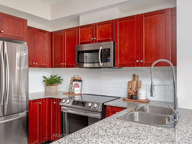 1359 Rathburn Rd E #210 — Photo 10