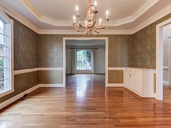 5th image of 3341 Southwood Village Ct SW