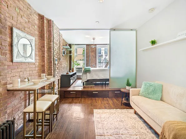 186 E 2nd St APT 8, New York, NY 10009