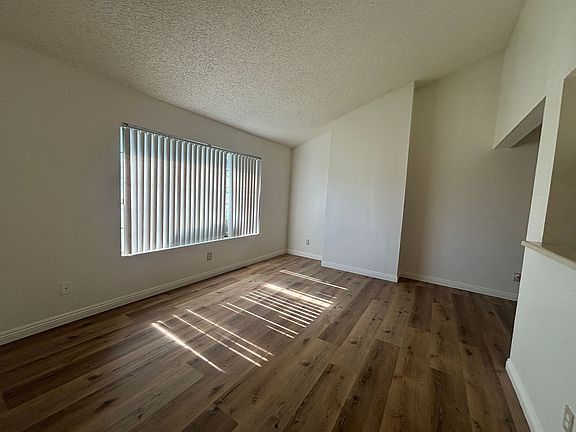 5th image of 43941 18th St E APT 2