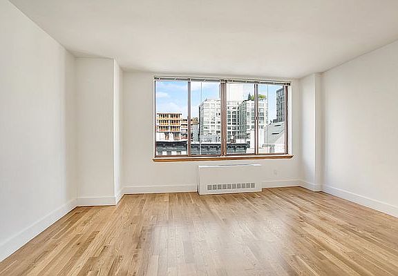 3rd image of 108 E 96th St #8E