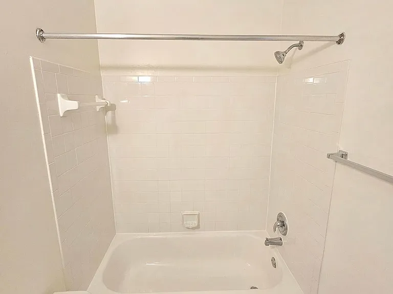 13906 Highstream Pl — Photo 28