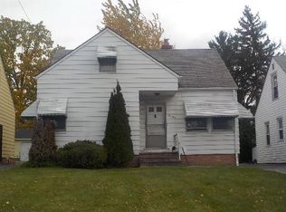 5133 Clement St, Maple Heights, OH 44137