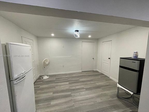 5th image of 10415 NW 35th Ave