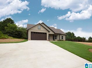 522 Holt Cir, Hayden, AL 35079