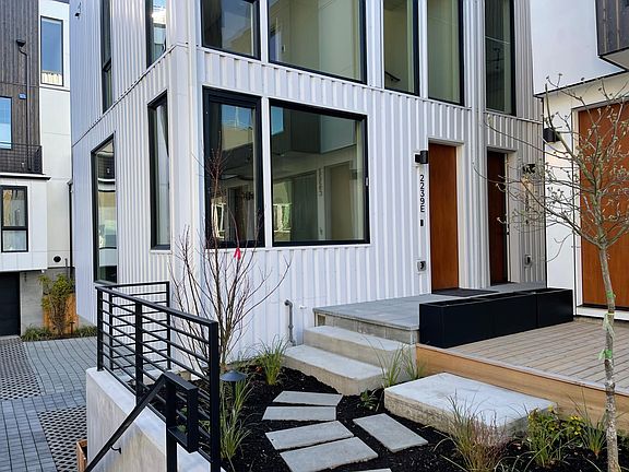 3rd image of 2239 Minor Ave E #E