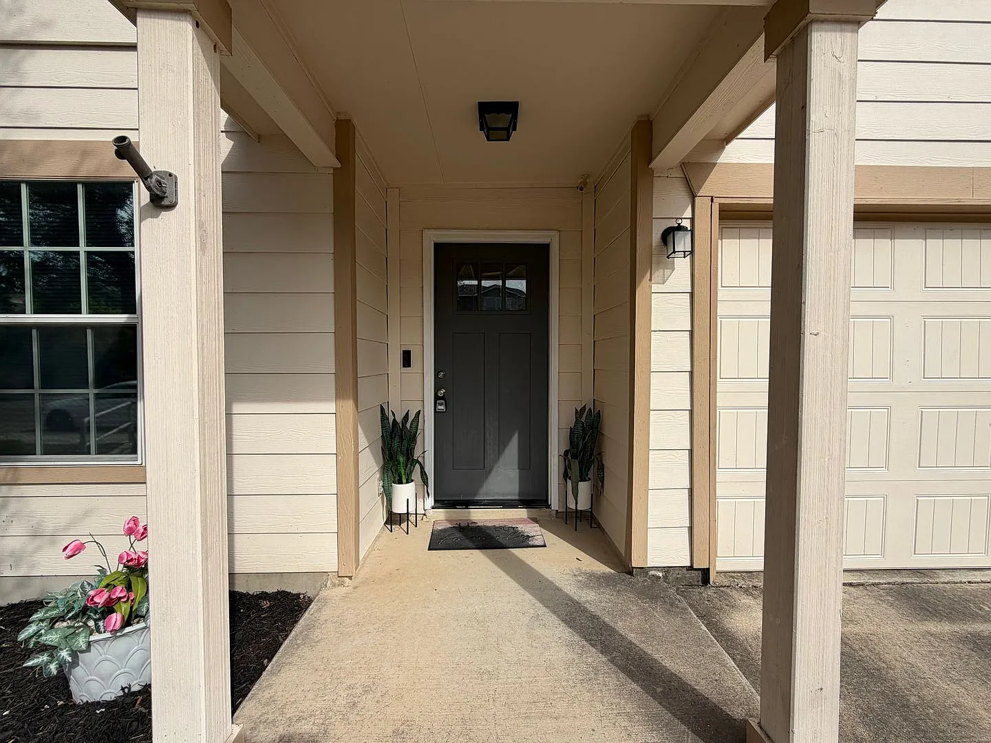 Spacious Move-In Ready Home for Rent! — Photo 2